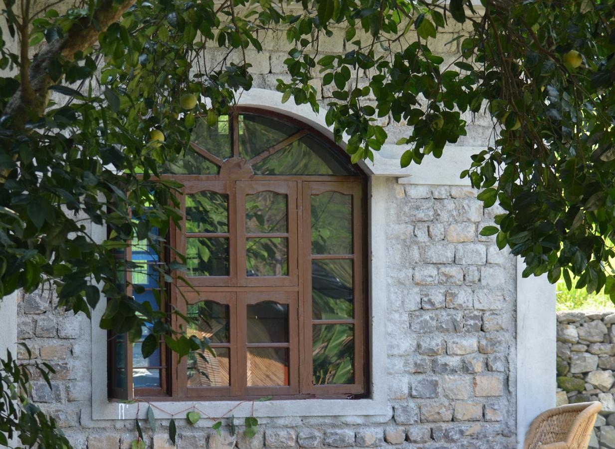 Rishis International Hotel Bijni Kültér fotó